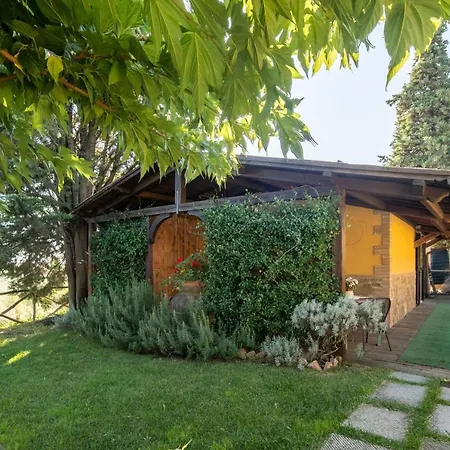 Casale Poggio Al Vento By Vacavilla Villa